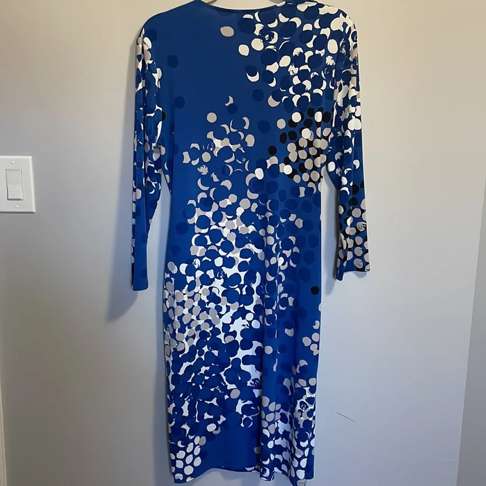 Anne Klein Blue and White Long Sleeve Wrap Dress - Picture 2 of 4